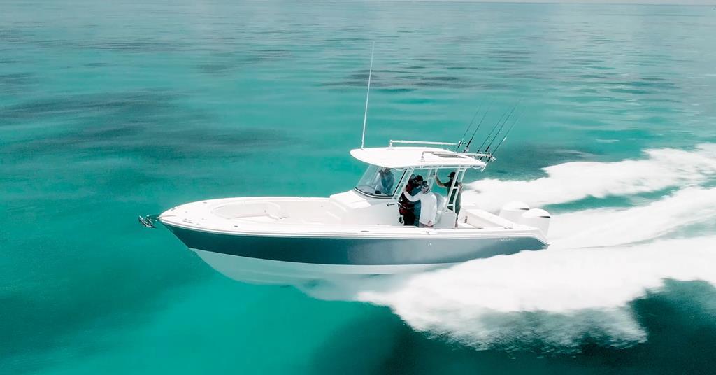 EdgeWater signs new US dealers News International Boat Industry