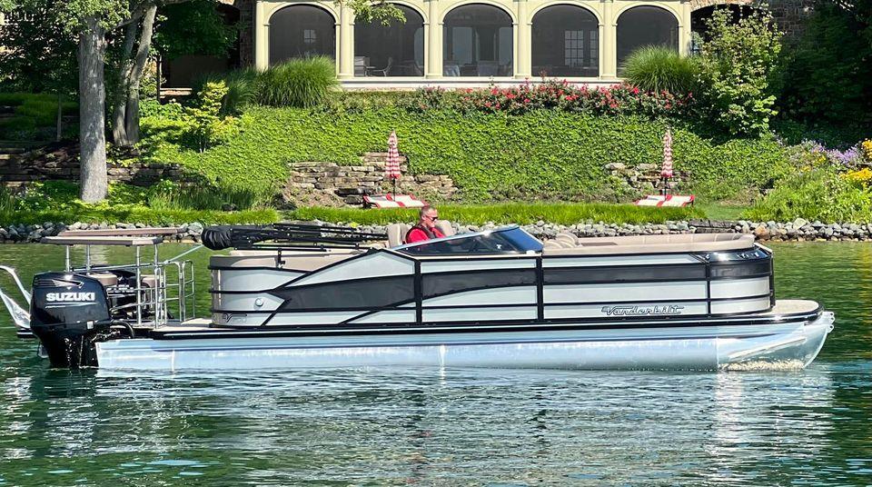 New pontoon builder delivers first-ever model | News | International ...