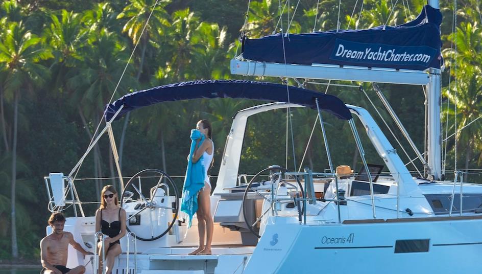 dream yacht charter beneteau