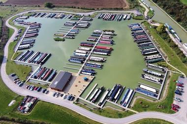 Caen Hill Marina