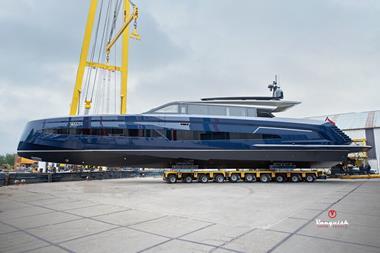 vanquish-yachts-has-launched-manu-the-first-hull-of-its-flagship-vq115-veloce_11