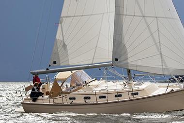 Quantum Sails cruising_upwind_tri_radia_Web