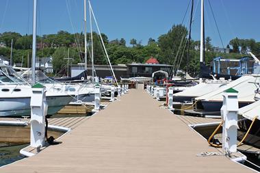 International Dock Products pdestals