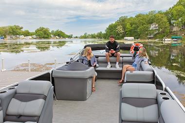 lippert_pontoon_furniture9739