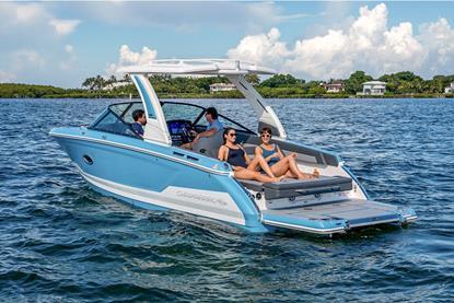 2026-chaparral-ssx-30-water-lounging[1]