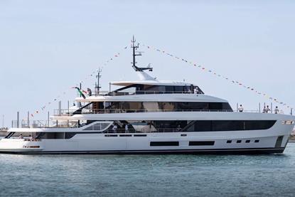Azimut Grande 44M