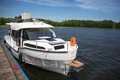 1 Balt-Yacht