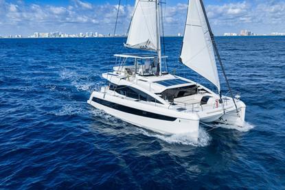 A50SAIL-Exterior-Running-Sails-Up-aquila 12