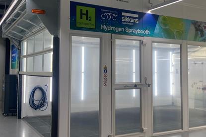 20241127_AkzoNobel_installs_hydrogen-powered_spray_booth_at_new_automotive_training_center