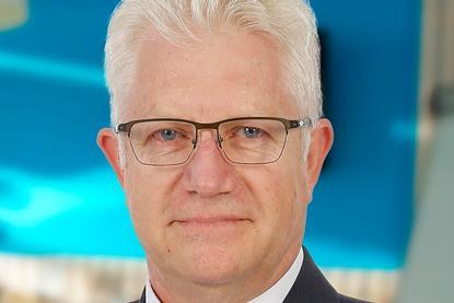 Alan_Winde_(cropped)_(2)