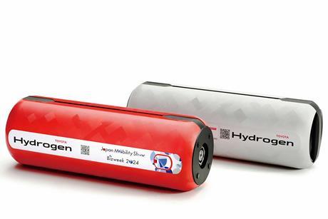 Auto giant Toyota says hydrogen cartridges allow users to instantly recharge fuel cells while simplifying fuel storage and delivery