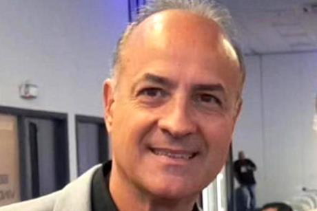 Acobar Eduardo Colunna 23