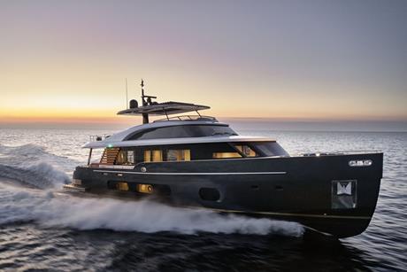 Azimut Magellano 25M_ Stilnovo Running 6_Mid Res