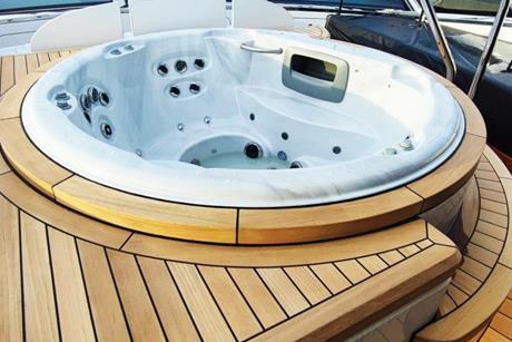 wolz-nautic-designed-superyacht-hot-tub