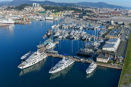 MARINA Genova _vista porto con fotovoltaico ph-merlofotografia low241104-6733