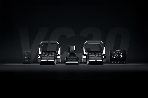 2a_VC30-background_black ext