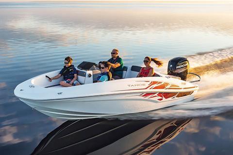 Tahoe’s T16 runabout is molded from a 3D printed master pattern