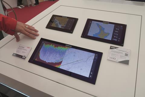 Simrad’s new NSX Ultrawide is 63% wider than its contemporaries. This image shows the comparison