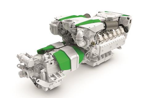 Smart Hybrid Experience de MAN (arriba) y V12X