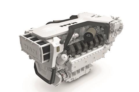 Smart Hybrid Experience de MAN (arriba) y V12X