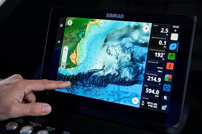 Simrad display